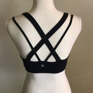Lululemon black scrappy sports bra 8